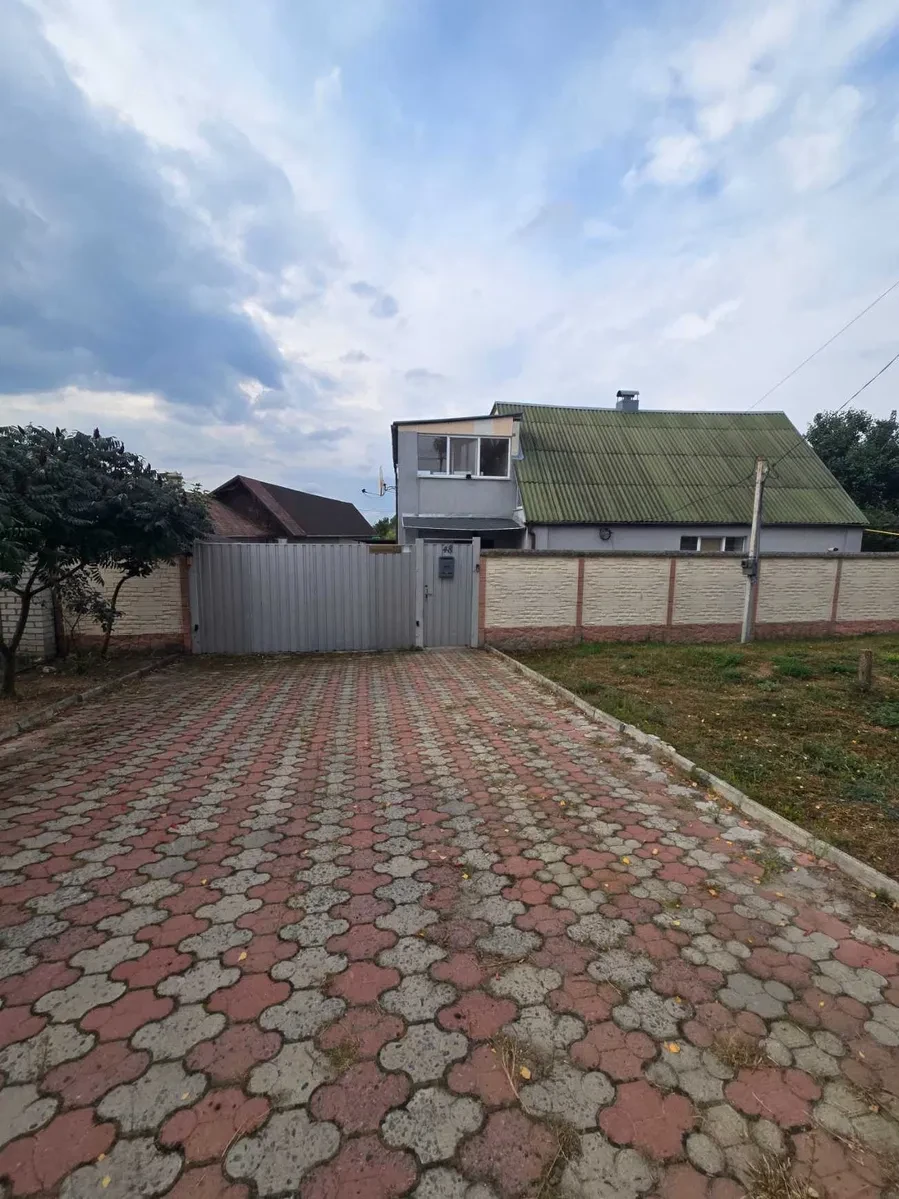 Дом, Солоницевка: евроремонт, гараж, 15 соток