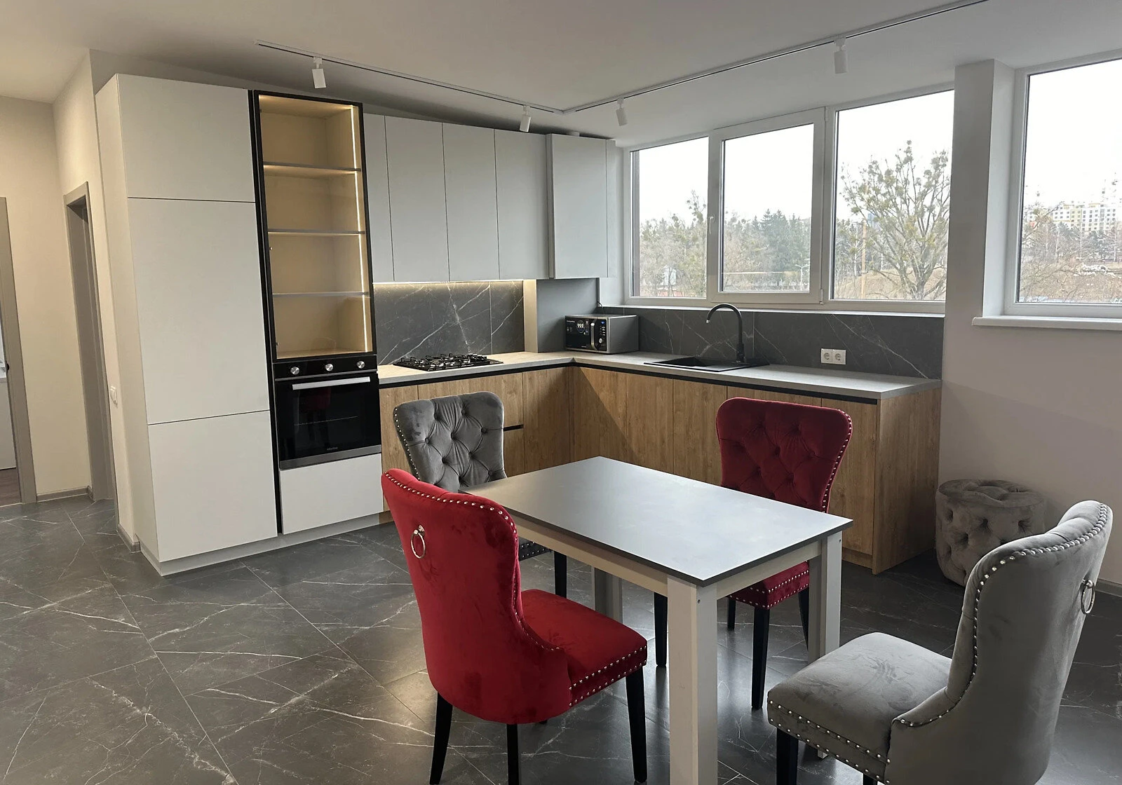 5-кімнатна квартира, Рівне: новобудова, євроремонт, фото 4