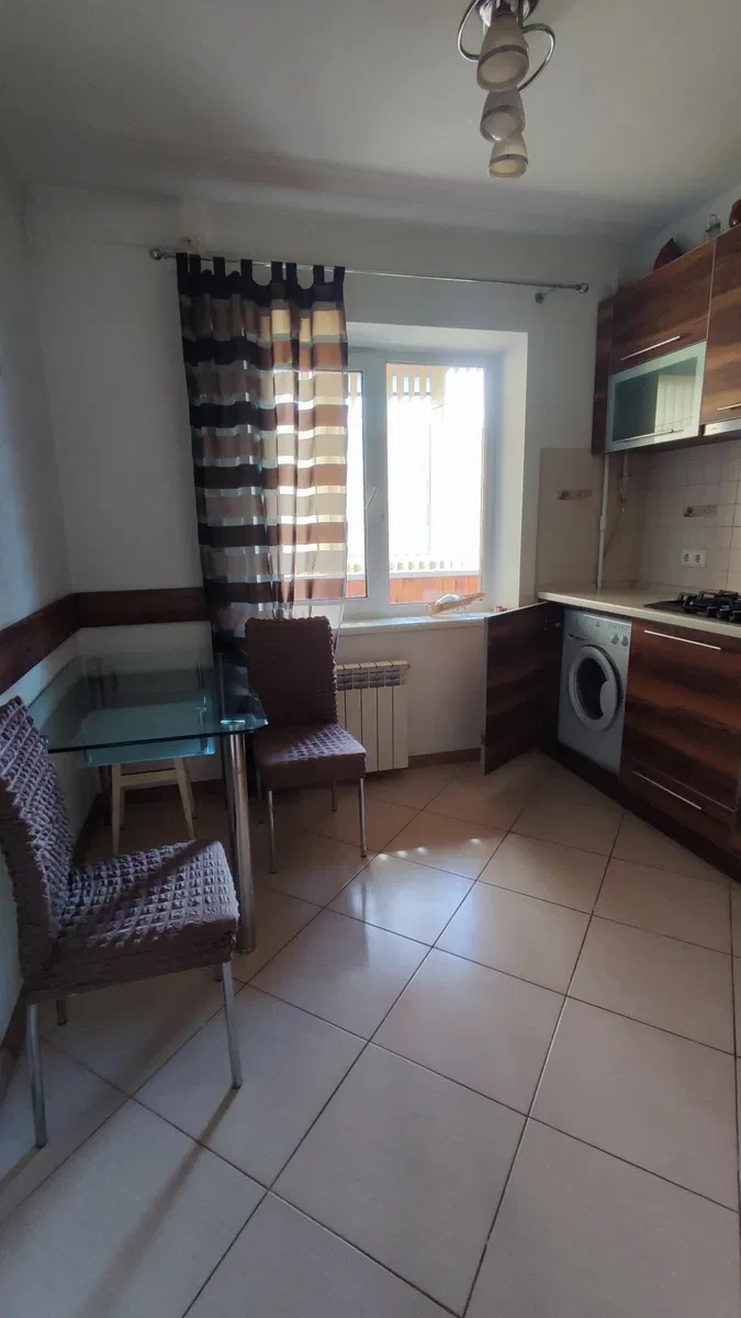 2-кімнатна квартира, Деснянський: меблі й техніка, метро Лісова 10 хв - фото 3