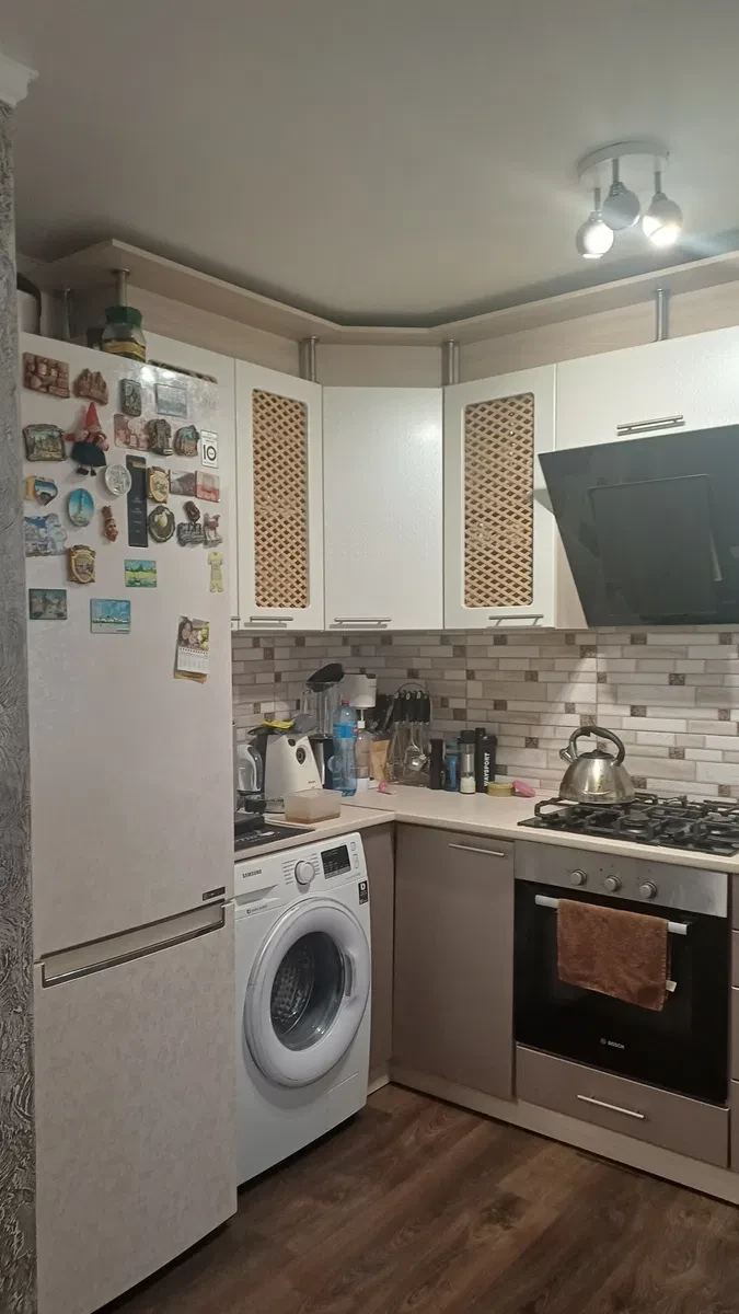 3-комнатная квартира, ЮТЗ: кухня-студия, вода без света - фото 2