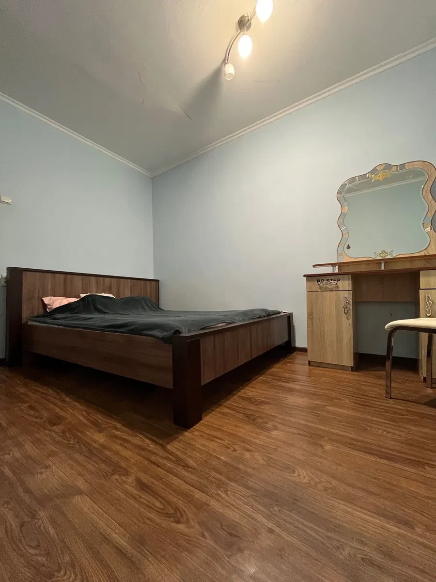 2-кімнатна квартира, Фортечний: вікна на АТБ на Жадова, електроопалення, фото 2