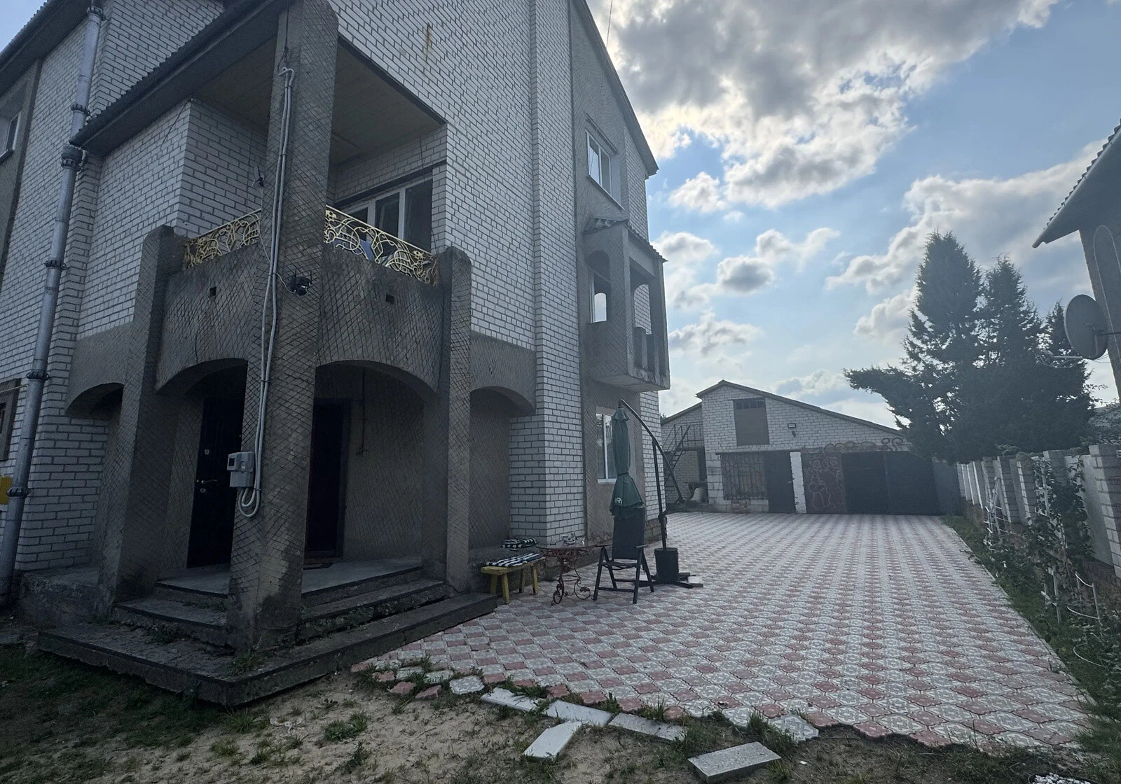 Будинок, Городня: гараж, 3 поверхи, господарська будівля - фото 2