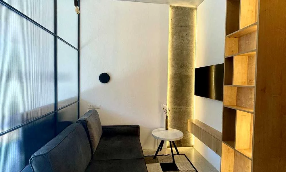 1-кімнатна квартира у ЖК Unit Home: власна тераса, авторський ремонт - фото 1