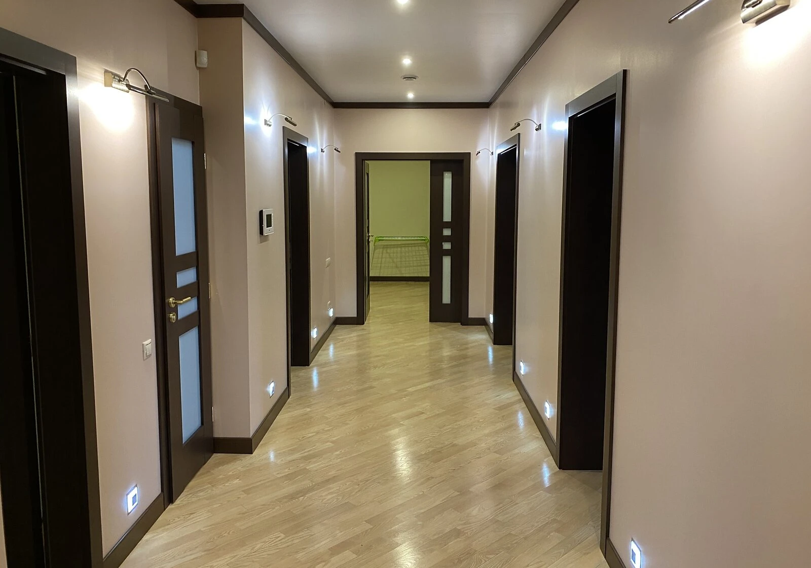 4-кімнатна квартира, Погулянка: дизайнерський ремонт, камін, два санвузли - фото 3