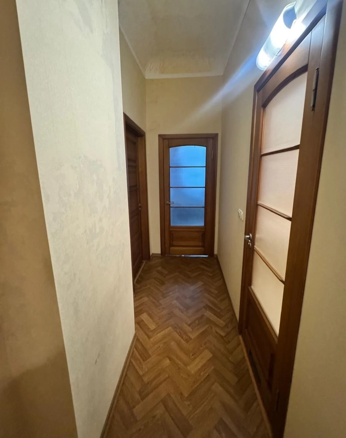 2-кімнатна квартира, Центральний: сталінка, вода й опалення без світла - фото 3