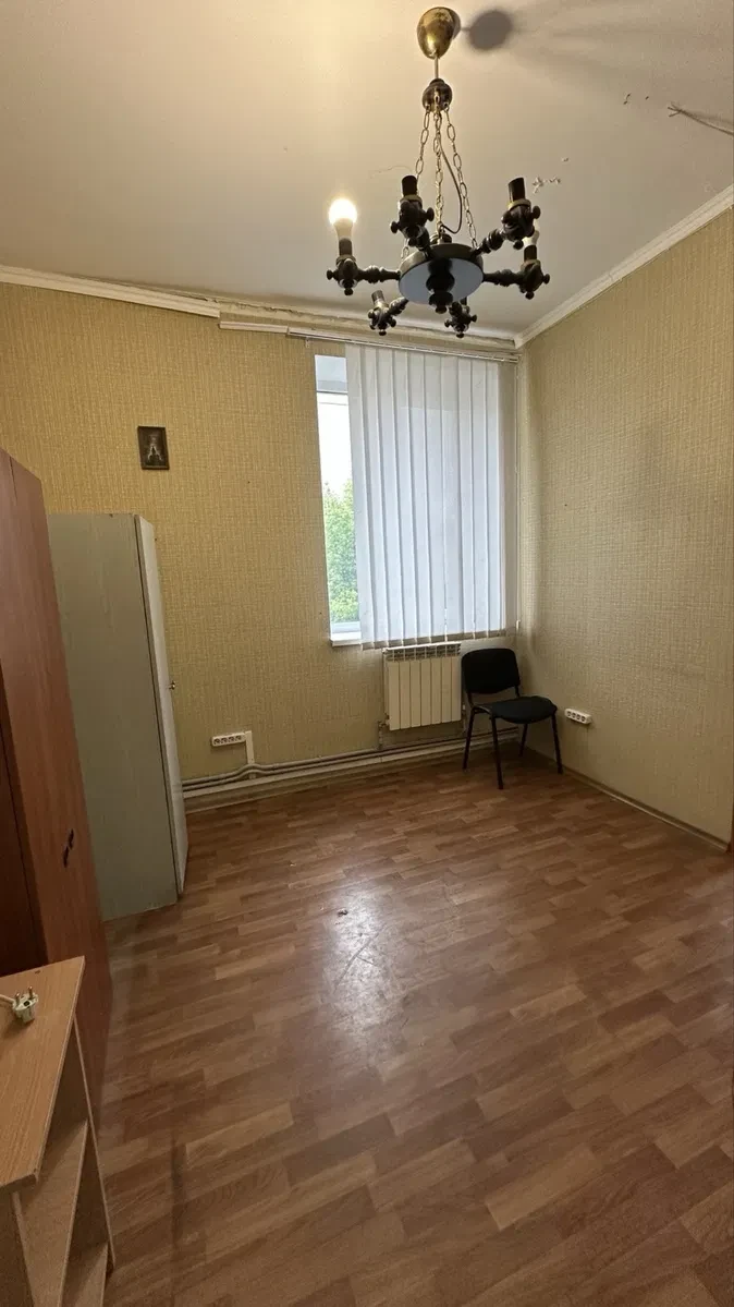 Приміщення, Дарницький: фасадне, два входи, 70 м² на даху - фото 3