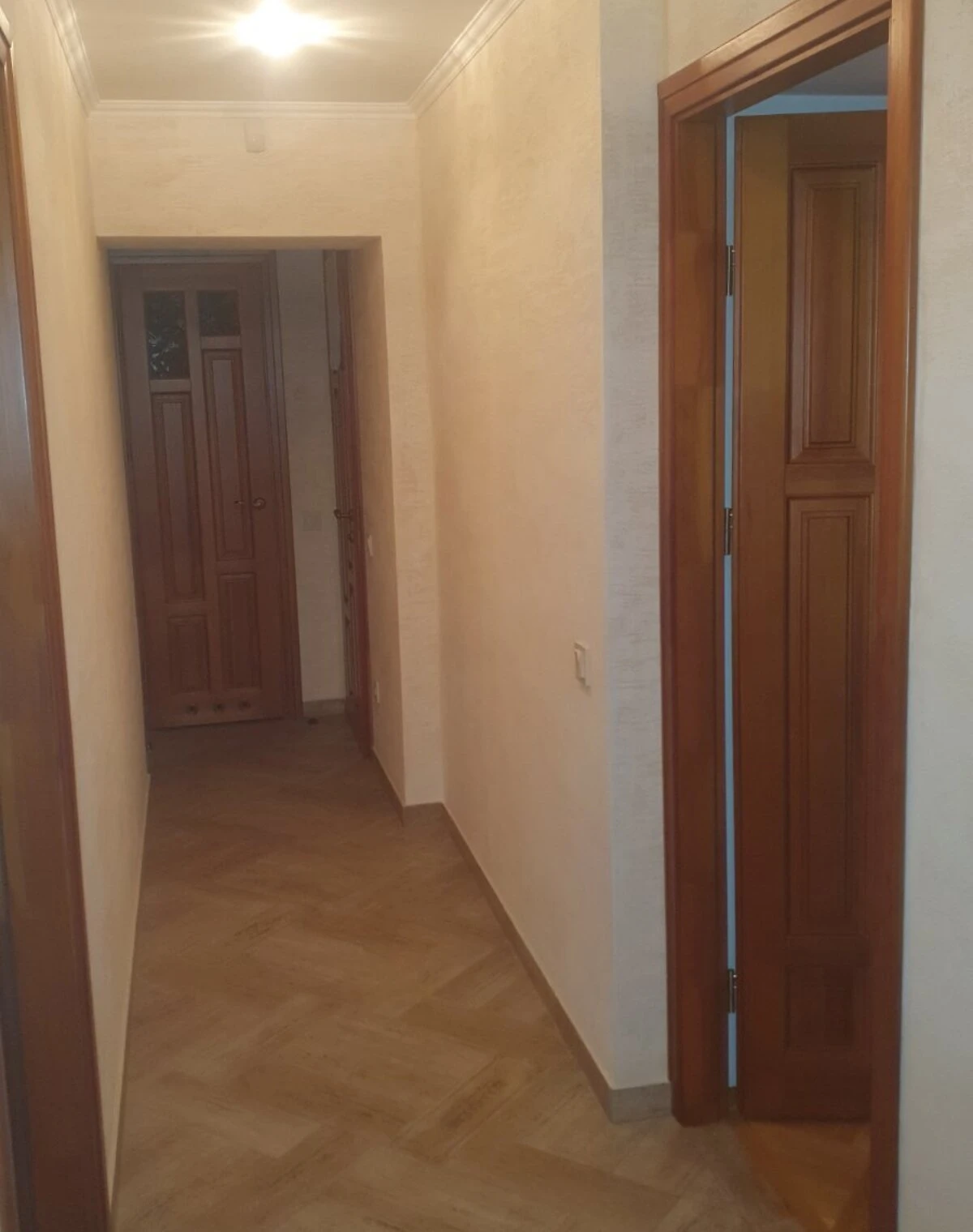 3-кімнатна квартира, Канада: вода, опалення й інтернет без світла