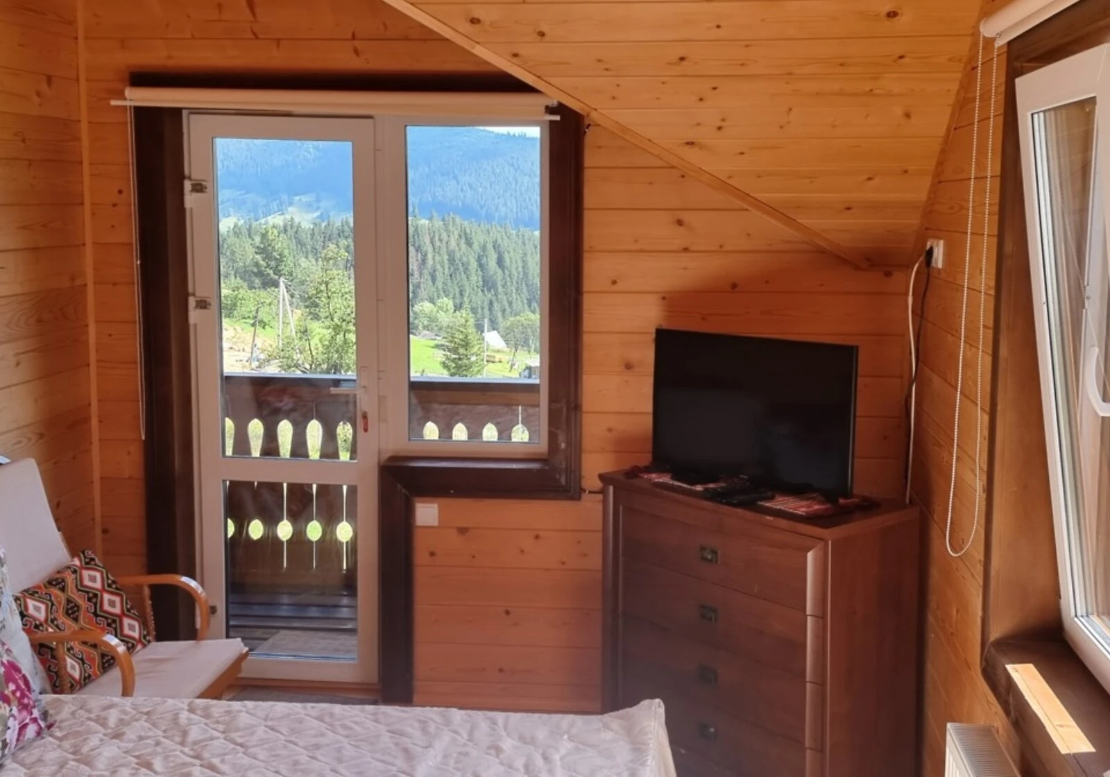 Будинок, Ільці: веранда, басейн, гараж, фото 3