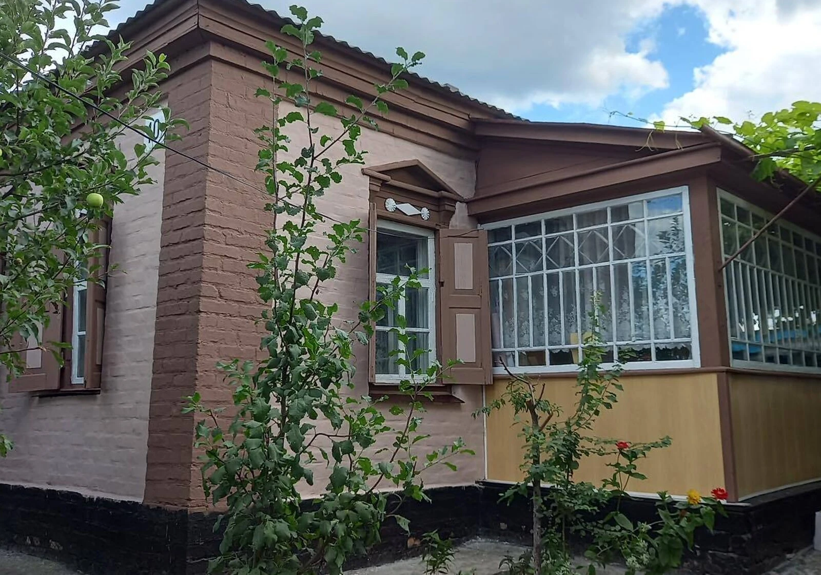 Дом, Яготин: веранда, 10 соток, три спальни