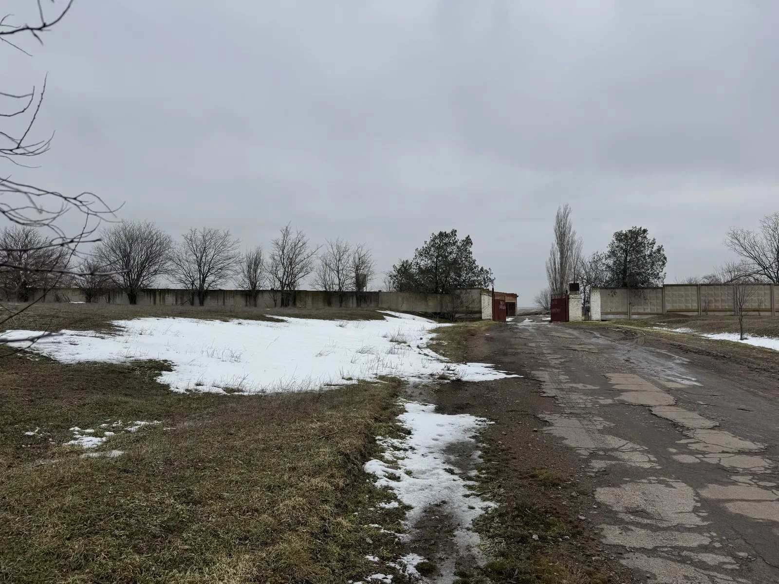 Ферма, Прибужье: 4,6 га, электричество 380 В, 2 ангара 600 м², фото 4