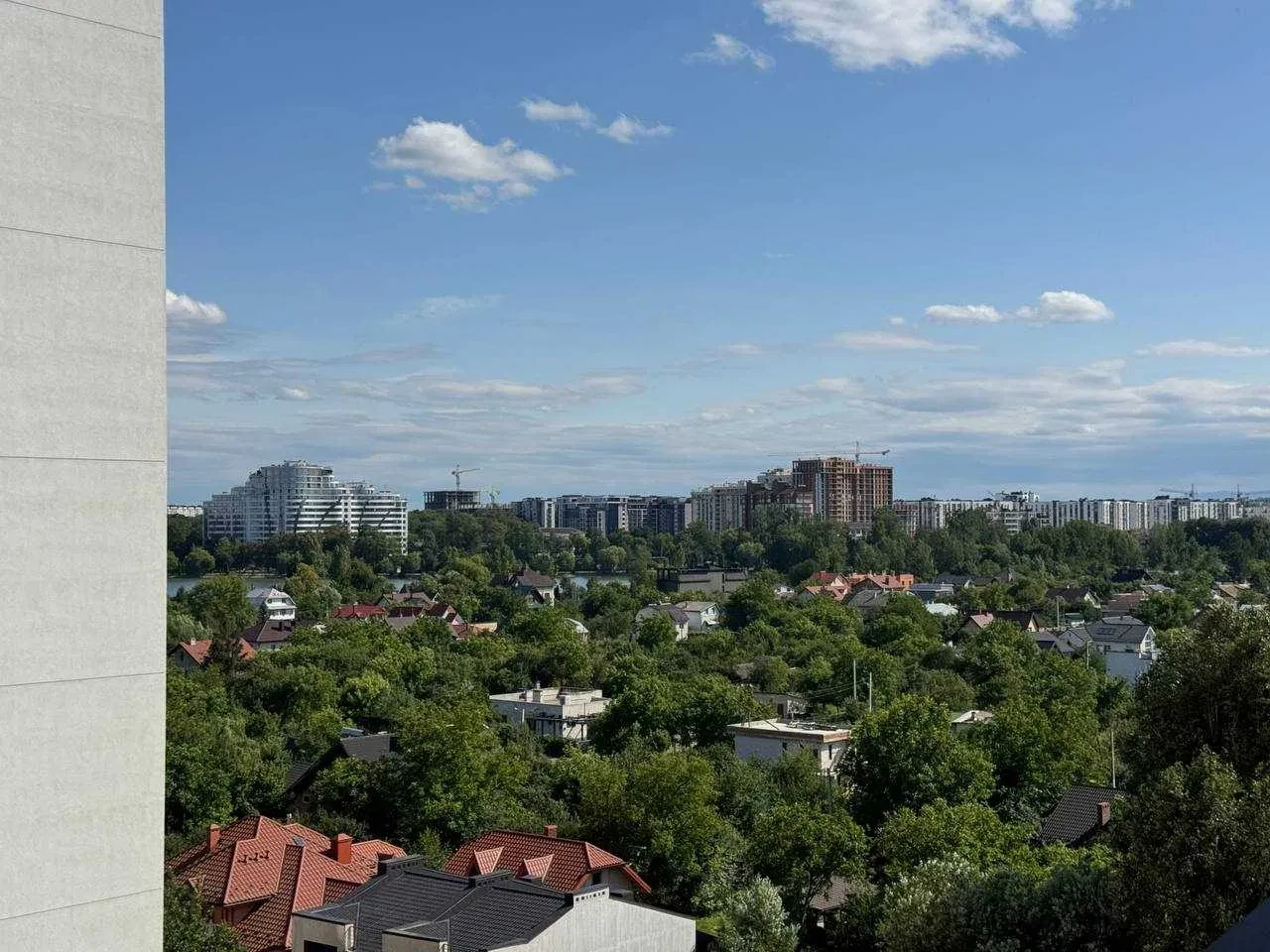 2-кімнатна квартира у ЖК Manhattan: здана, 5 хв пішки до Міського Озера - фото 4