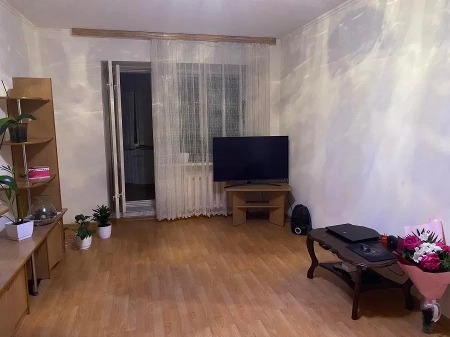 1-кімнатна квартира, Чорноморськ: паркувальне місце, можна з котиком