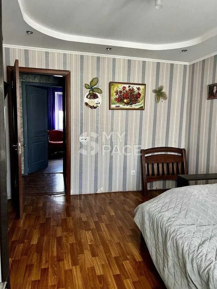3-кімнатна квартира, Деснянський: вид на Дніпро, 2 балкони, кладова - фото 3