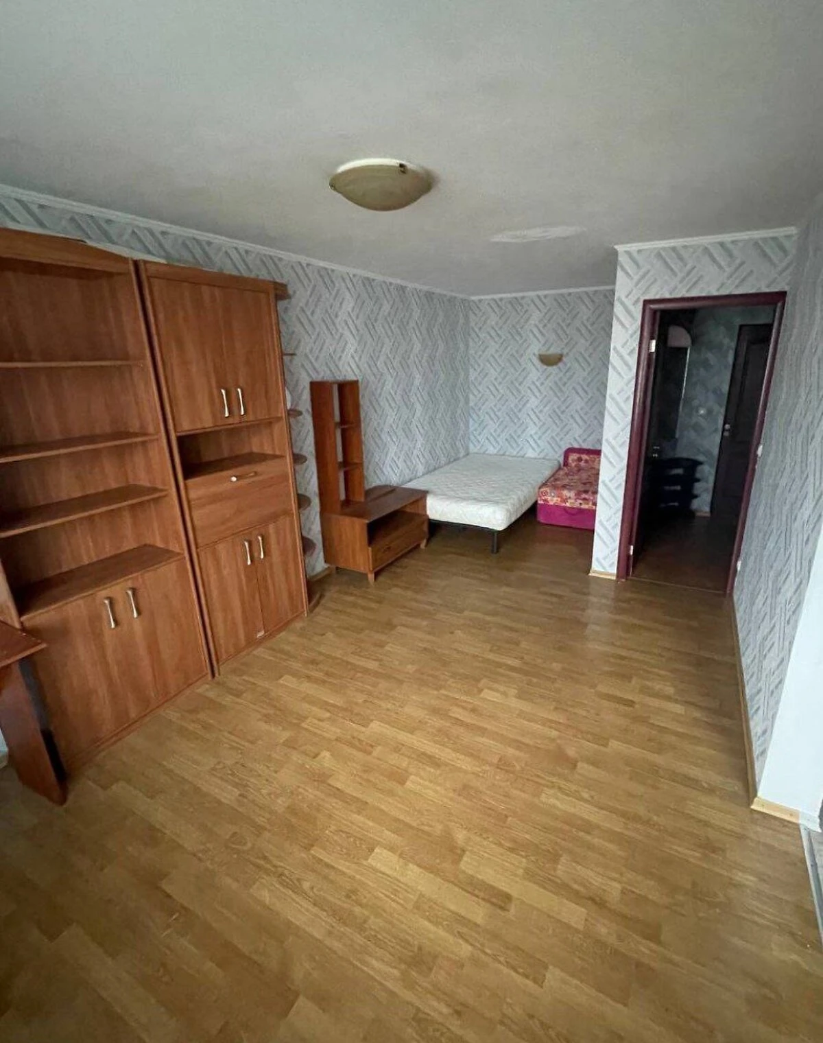1-кімнатна квартира, Стара Дарниця: кухня-студія, опалення без світла - фото 2