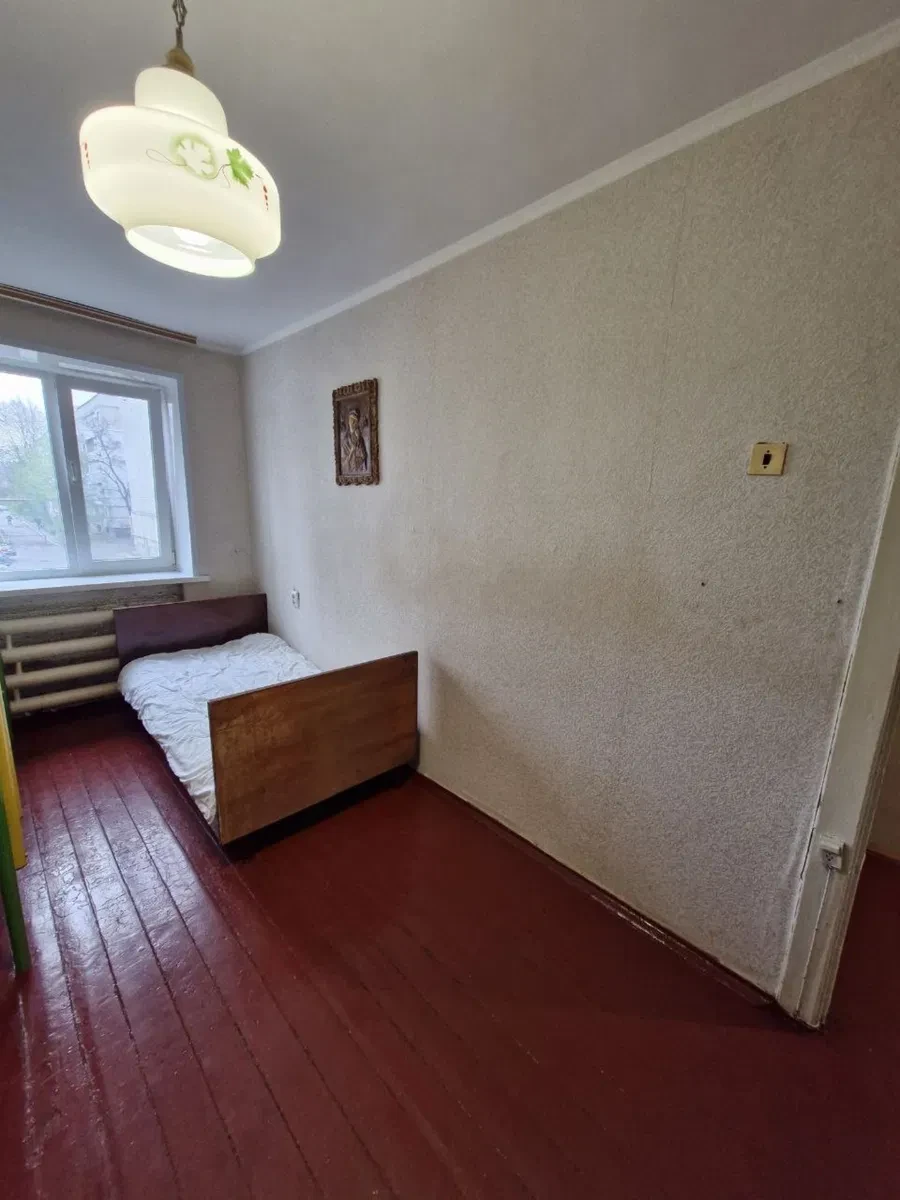 2-комнатная квартира, Павлоград: газовая колонка, кладовая, фото 5