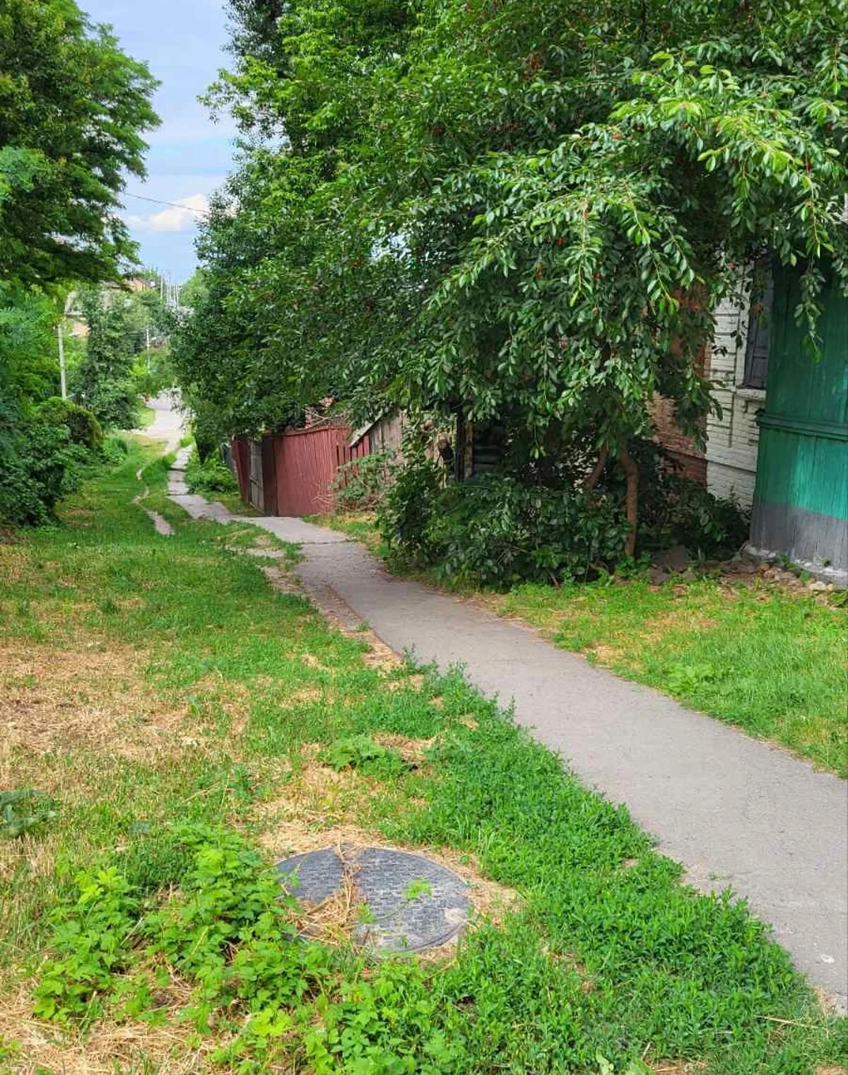 Будинок, Київський: цегляні стіни, торг можливий