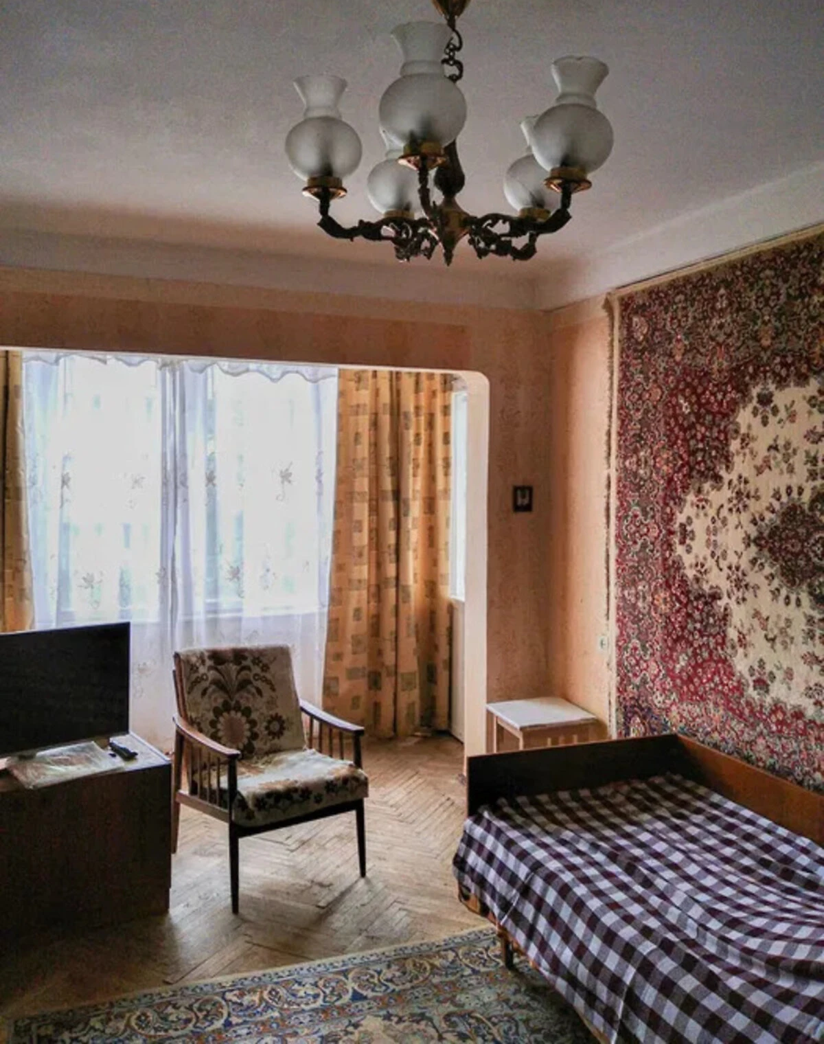 2-кімнатна квартира, Лівобережний Масив: балкон, метро Лівобережна - фото 2