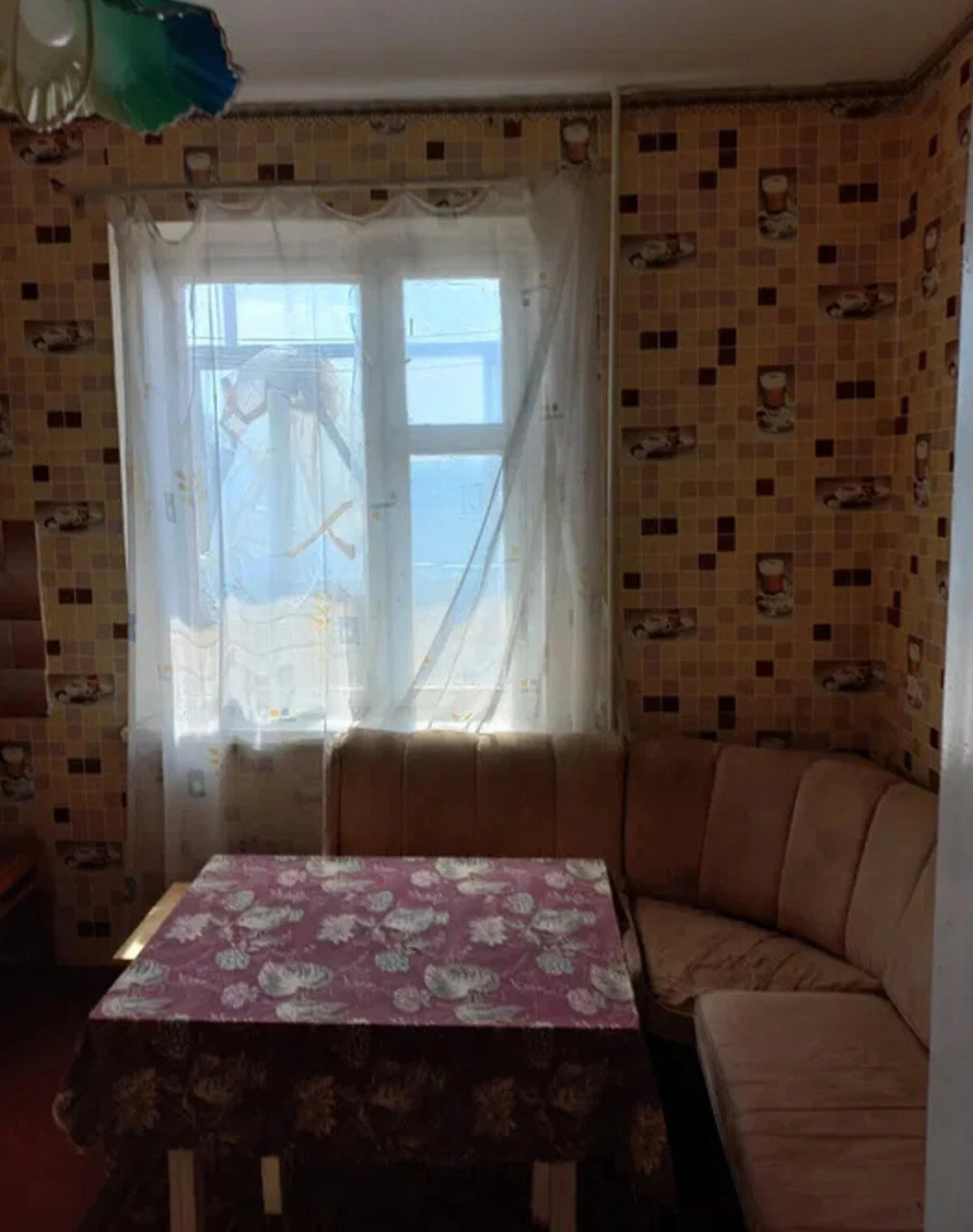 1-кімнатна квартира, Прилуки: кухня 10 м², роздільний санвузол, фото 5