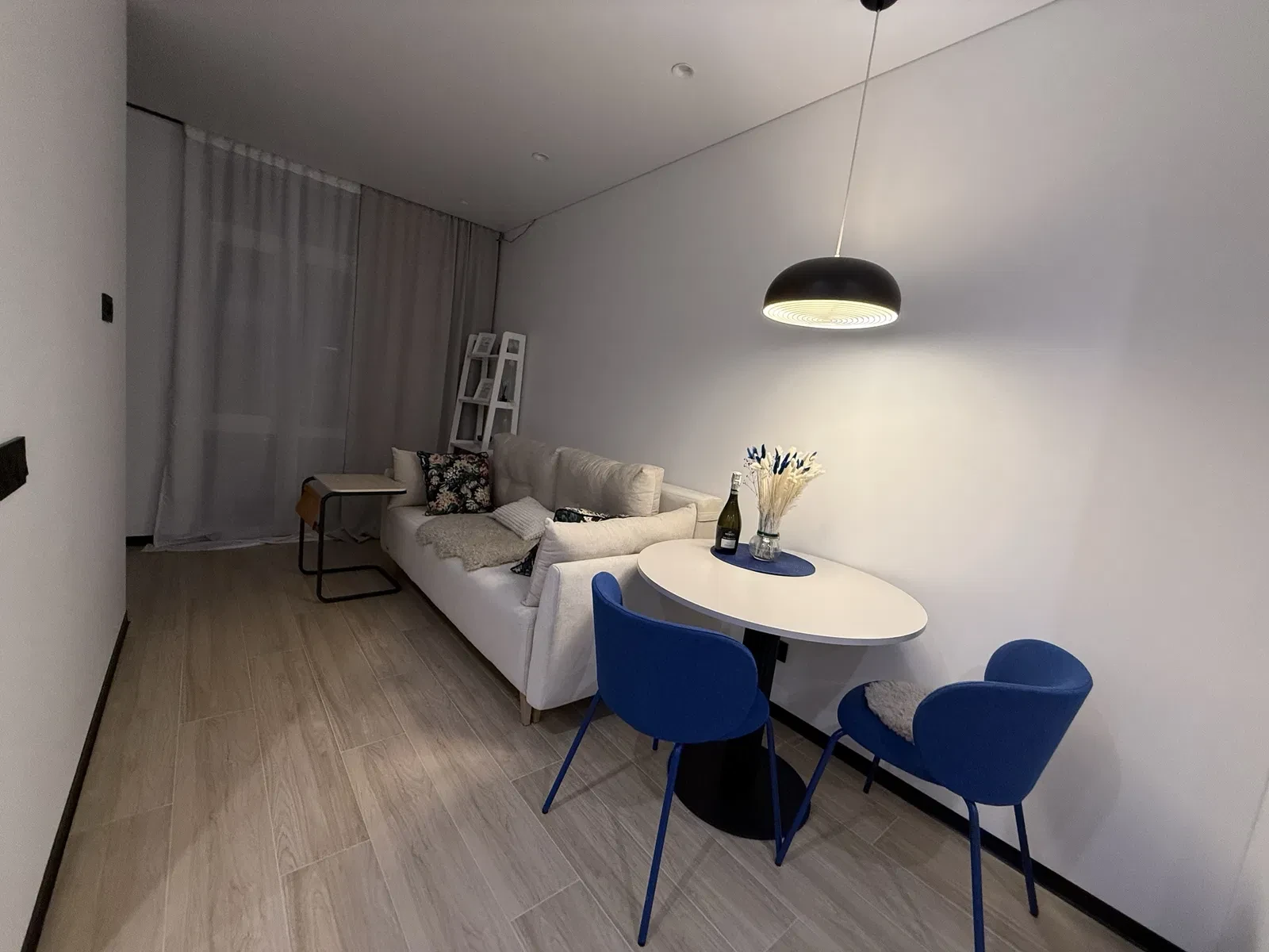 1-кімнатна квартира у ЖК sofi house: дизайнерський ремонт, дворик 23 м² - фото 2