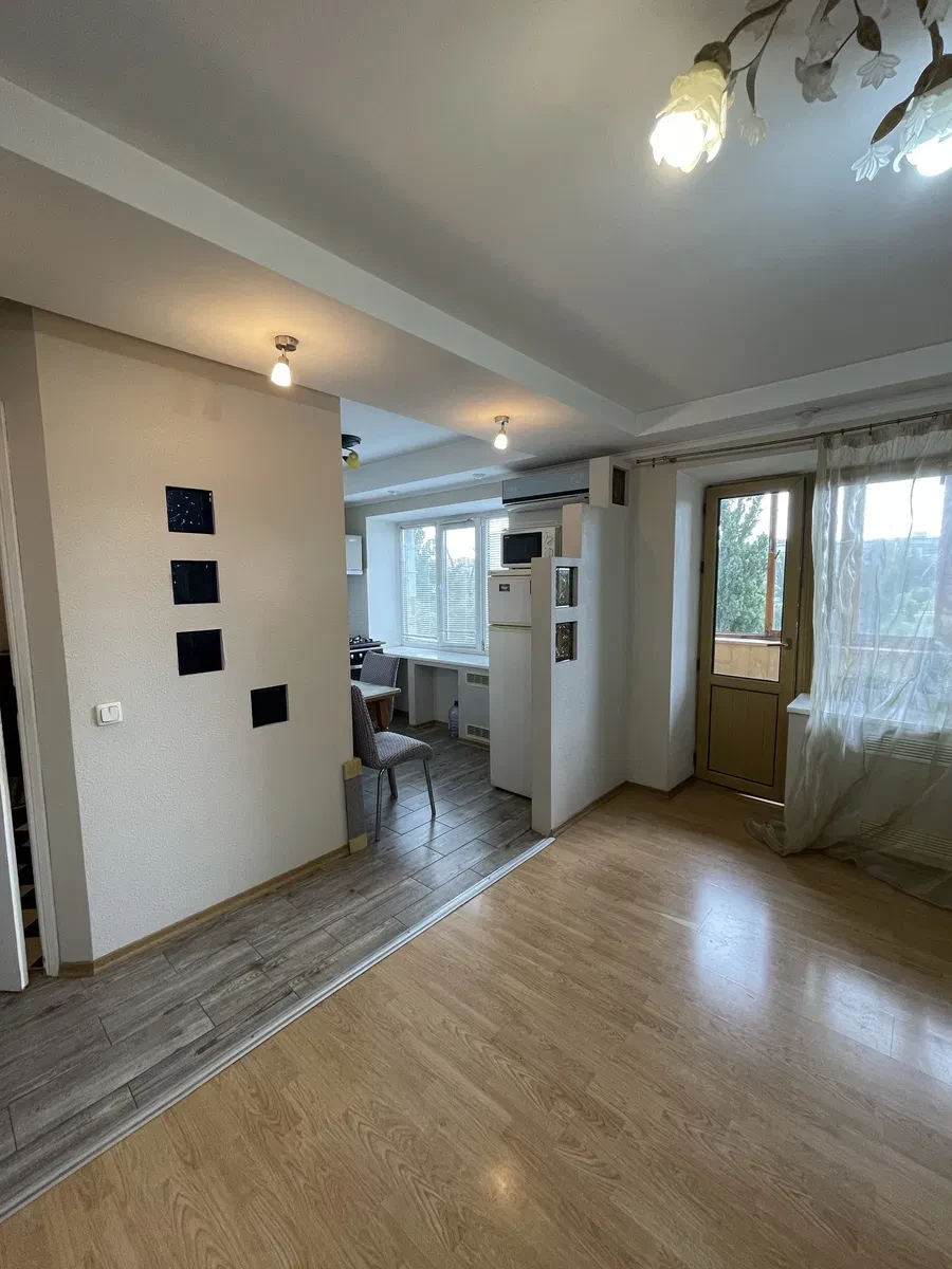 2-кімнатна квартира, Дніпровський: вид на канал, метро Лівобережна 15 хв - фото 4