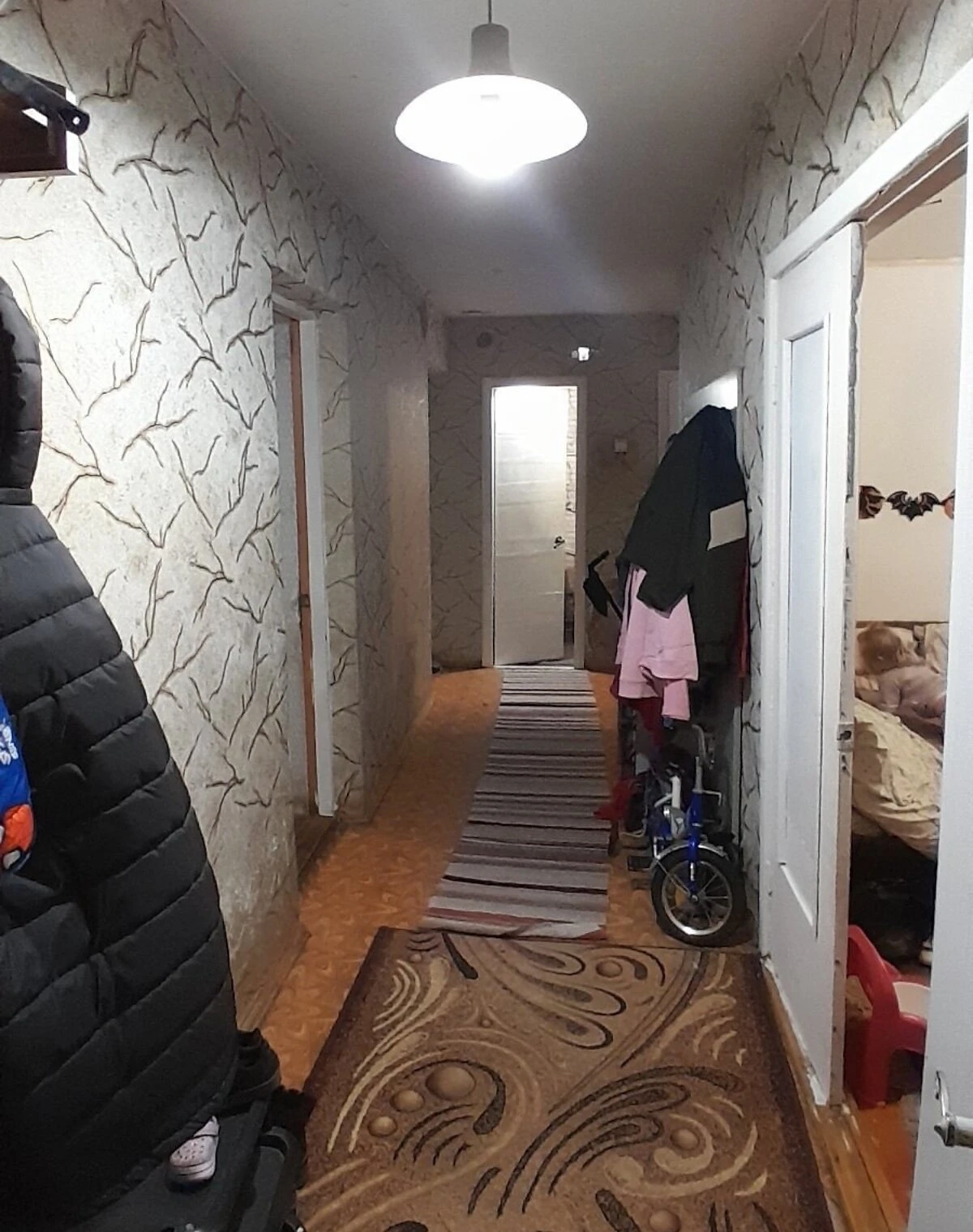 4-кімнатна квартира, Лєнпоселище: укриття в будинку, можлива переуступка - фото 1