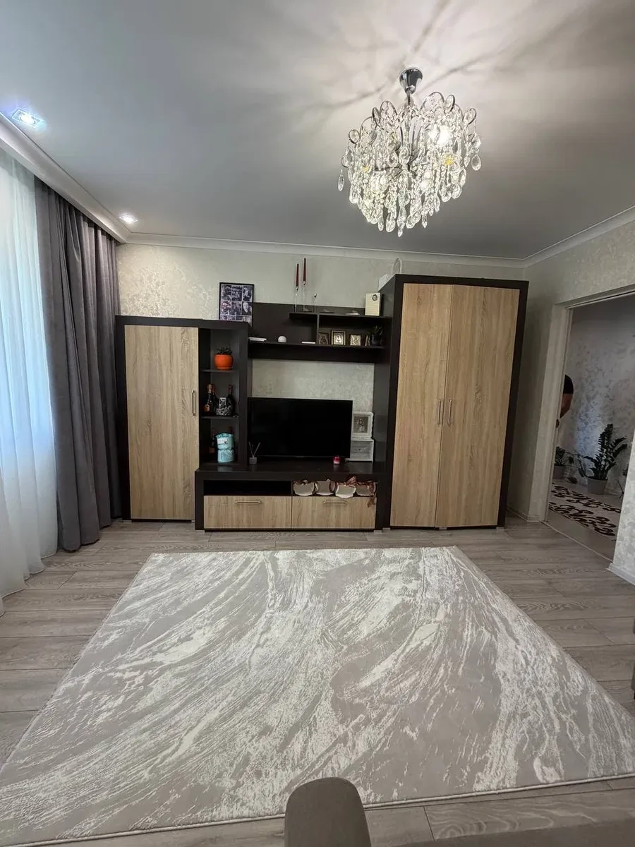 3-кімнатна квартира, Чернівці: євроремонт, меблі, без тварин - фото 4