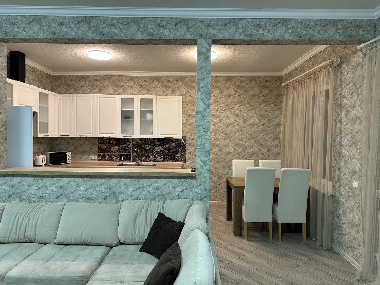 Будинок, Братське: тераса, паркомісце на 2 авто, можна з тваринами, фото 3