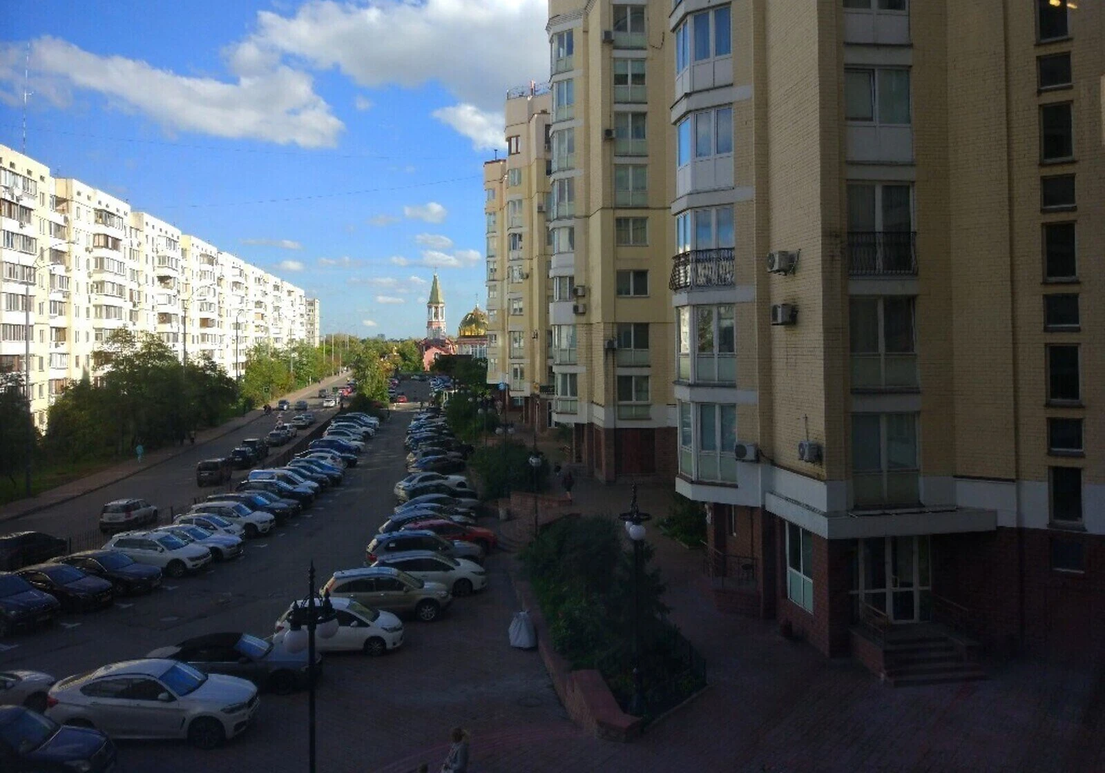 4-комнатная квартира, Оболонь: кухня-студия, евроремонт, панорамные окна