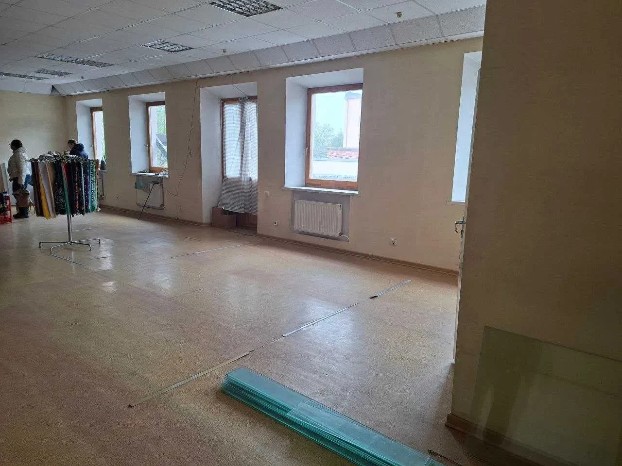 Приміщення у ТЦ «Вікторія»: центр міста, гостьовий паркінг