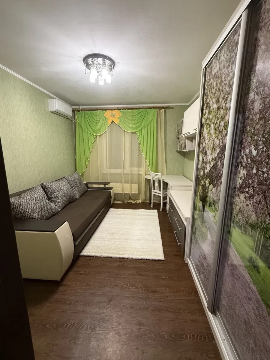 3-кімнатна квартира, Голосіївський: два балкони, 3 ліжка - фото 2