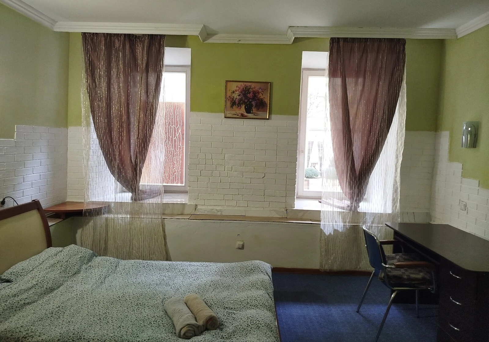1-кімнатна квартира, Поділ: цегляний будинок, косметичний ремонт - фото 1