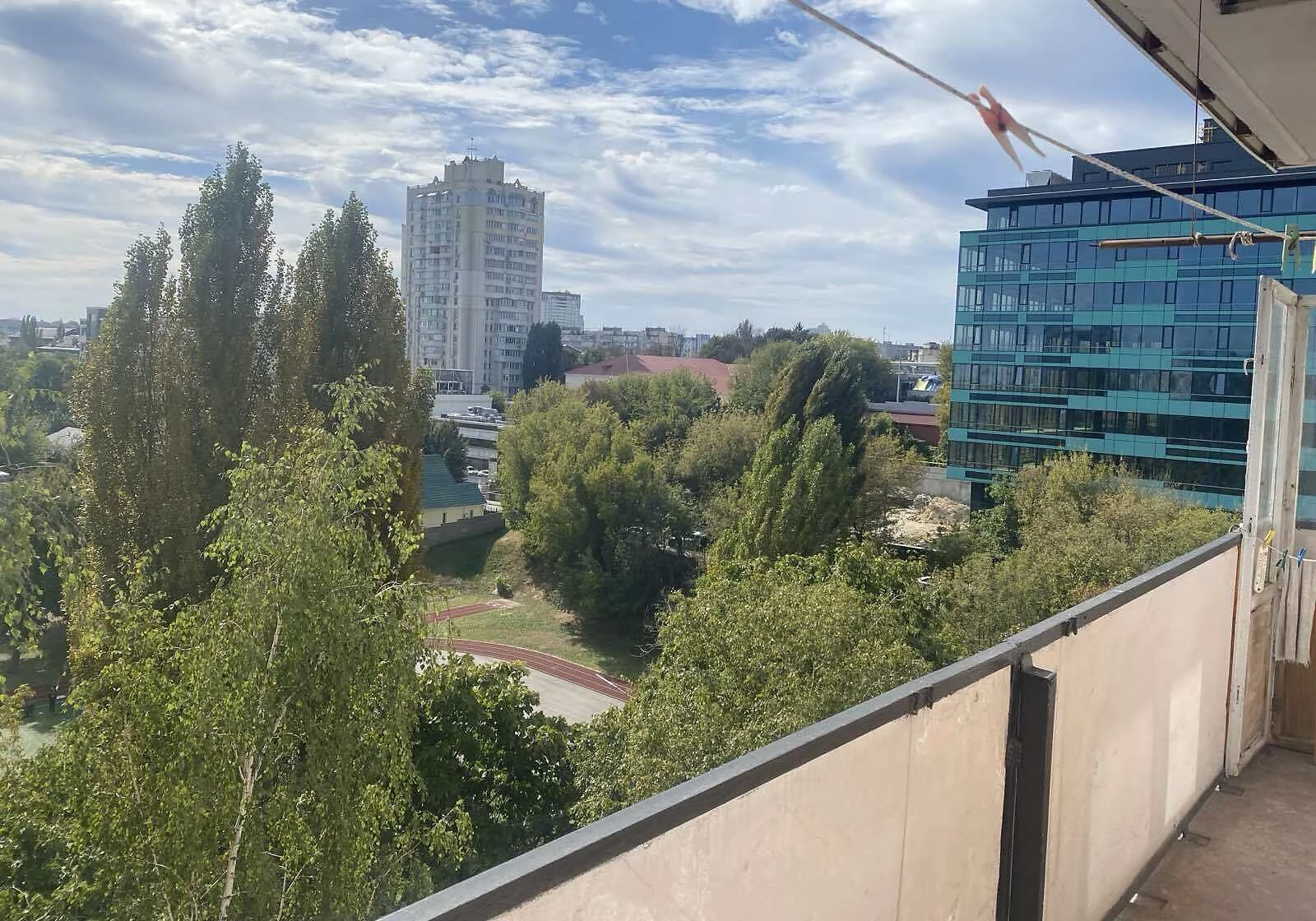 2-комнатная квартира, Демиевка: отопление и вода без света - фото 1