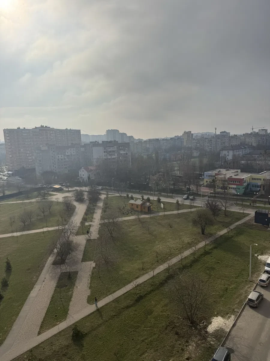 1-кімнатна квартира у ЖК Сади Вишневі: лоджія 10 м² - фото 2