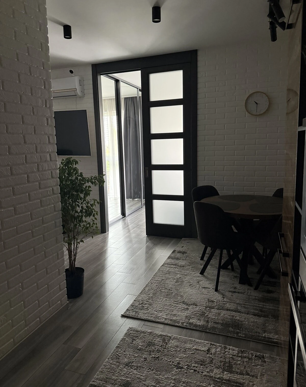 2-кімнатна квартира, Солом'янка: дизайнерський ремонт, ліфт без світла - фото 4