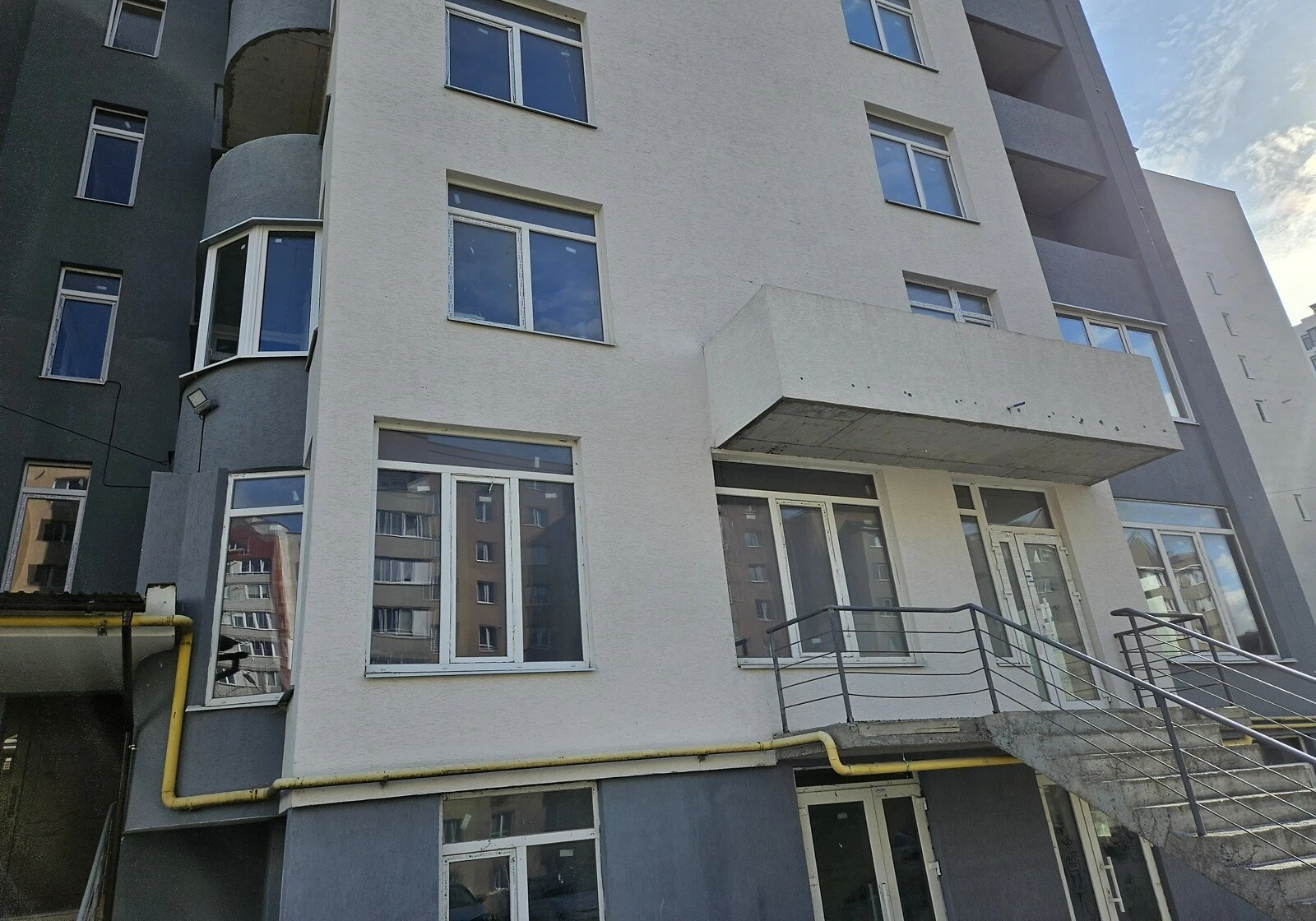 3-комнатная квартира, Молодежный: кухня-студия, дизайнерский ремонт, фото 2