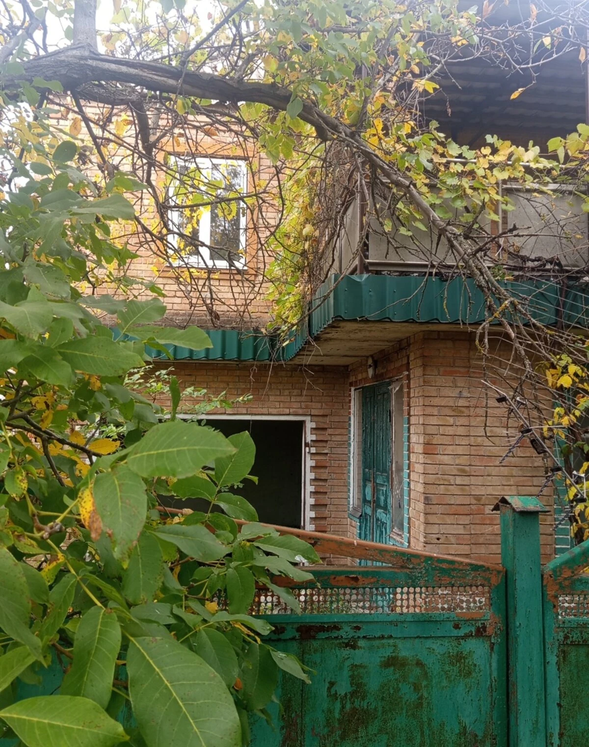 Будинок, Олександрівка: ділянка 20 соток, цегляні стіни - фото 1