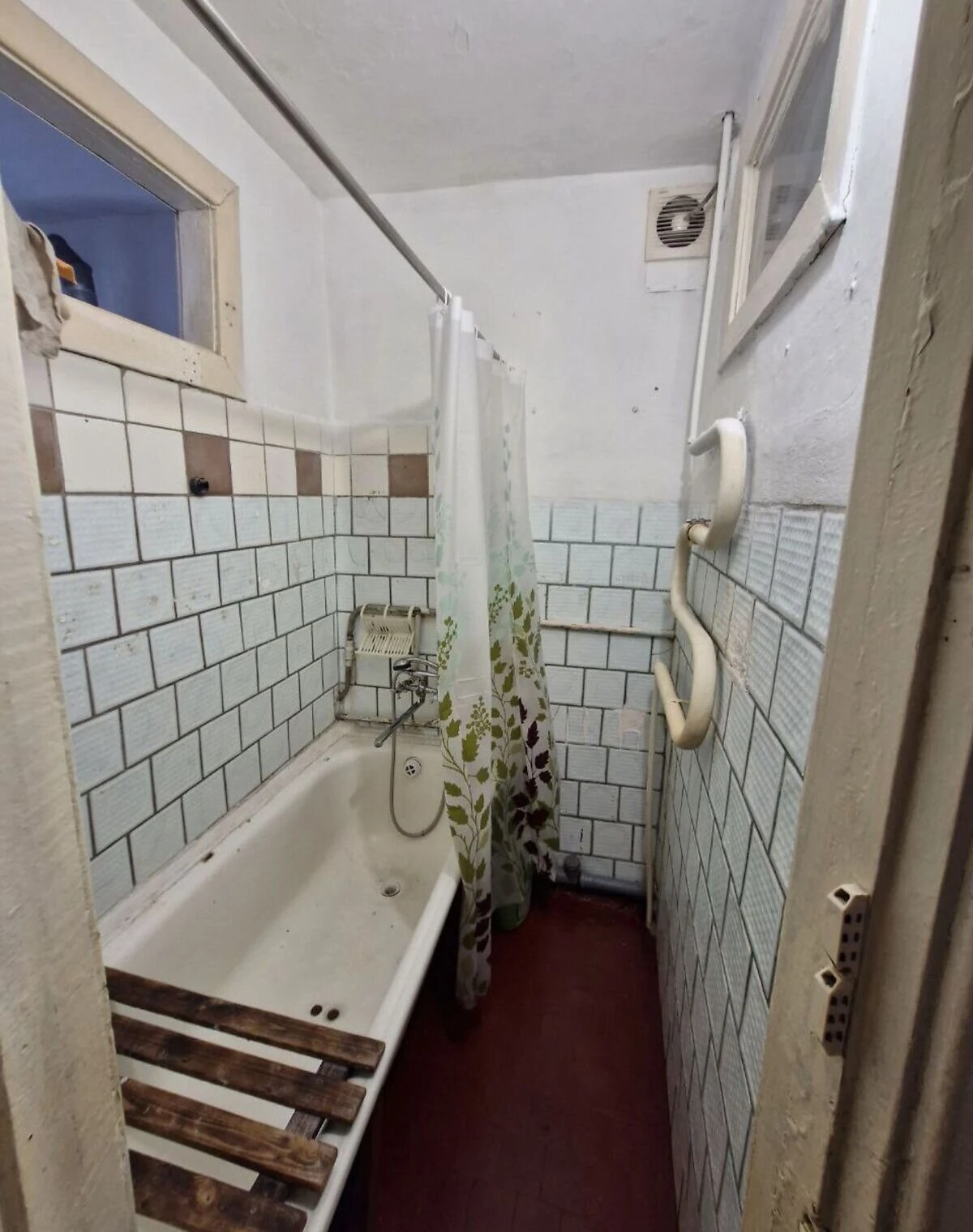 2-кімнатна квартира, Павлоград: косметичний ремонт, цегляні стіни, фото 3