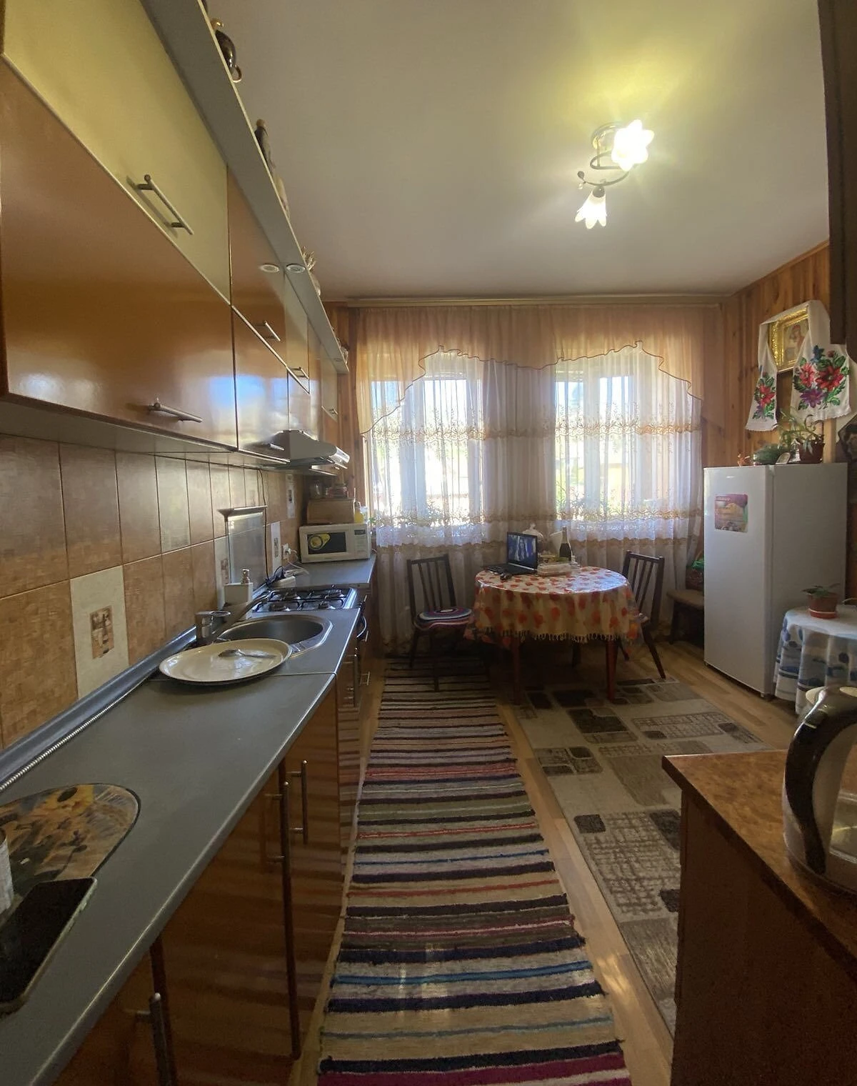 Будинок на вул. Ручейна: гараж із підвалом, літня кухня - фото 3