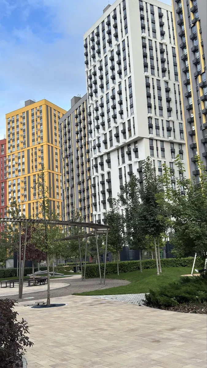 Євродвушка у ЖК Svitlo Park: метро за 1 км, вікна у двір, фото 3