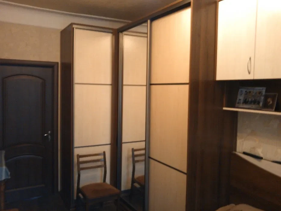 3-кімнатна квартира, Шевченківський: газове опалення, метро Нивки 7 хв
