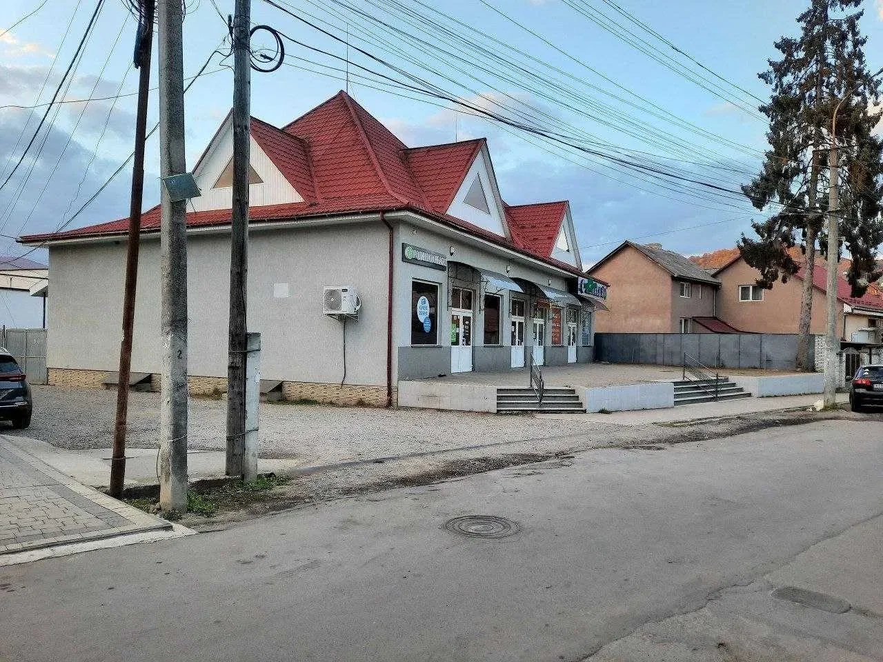 Приміщення, Свалява: фасадне, власна котельня, фото 1