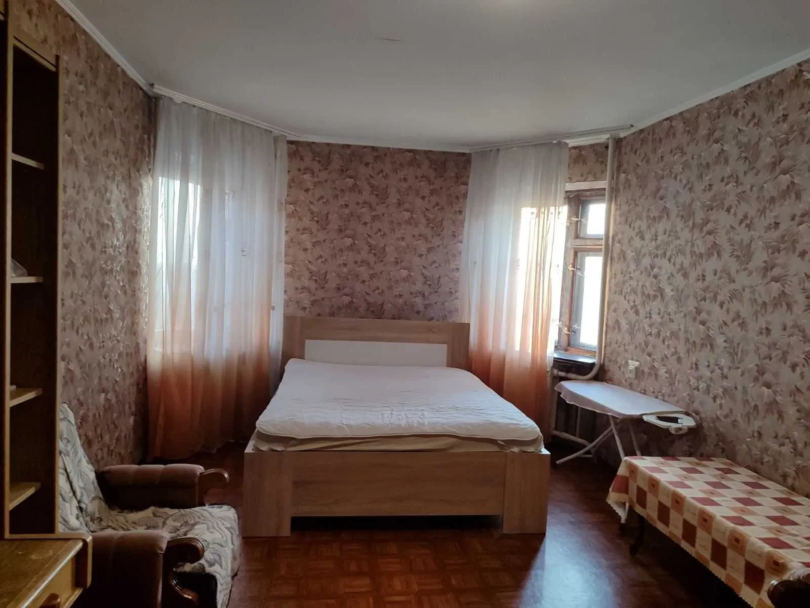 1-кімнатна квартира, Київський: меблі й техніка, засклена лоджія - фото 2