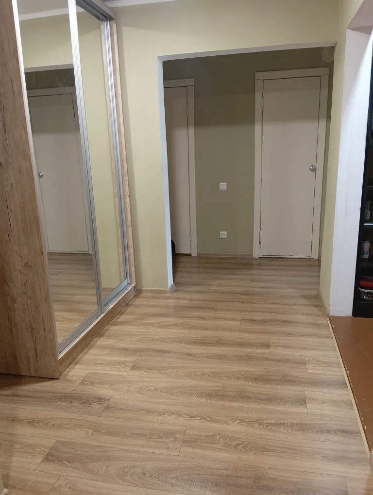 3-комнатная квартира, Промавтоматика: рядом со школой, не угловая, фото 3