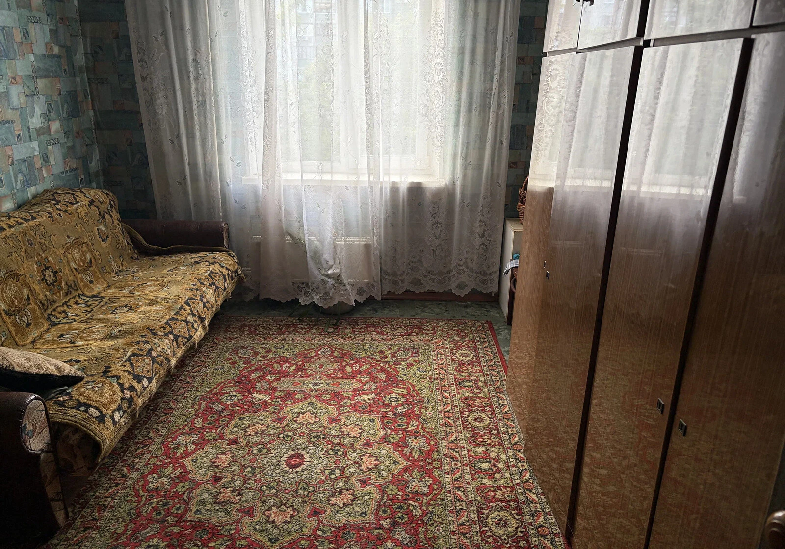 3-комнатная квартира, Киевская: новостройка, панельные стены, фото 2