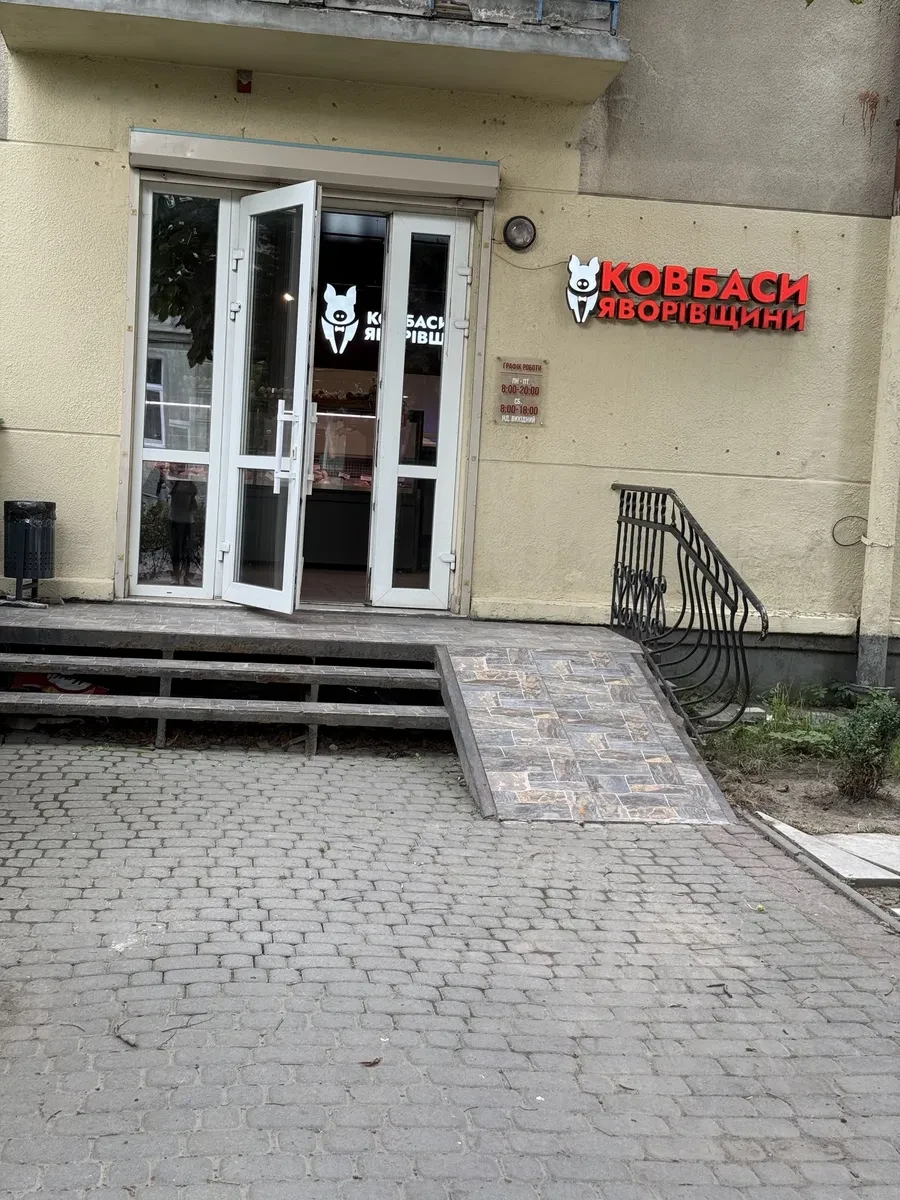 Приміщення, Шевченківський: фасадне, з ремонтом, під магазин або шоурум - фото 2