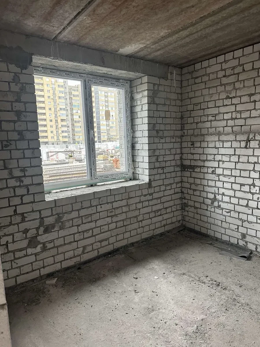 Євродвушка у ЖК Графський: вільне планування, генератор, паркувальне місце - фото 4