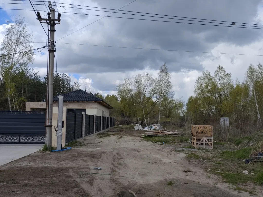 Ділянка 6 соток, Нове: сосни, озера, доступ до басейну - фото 2