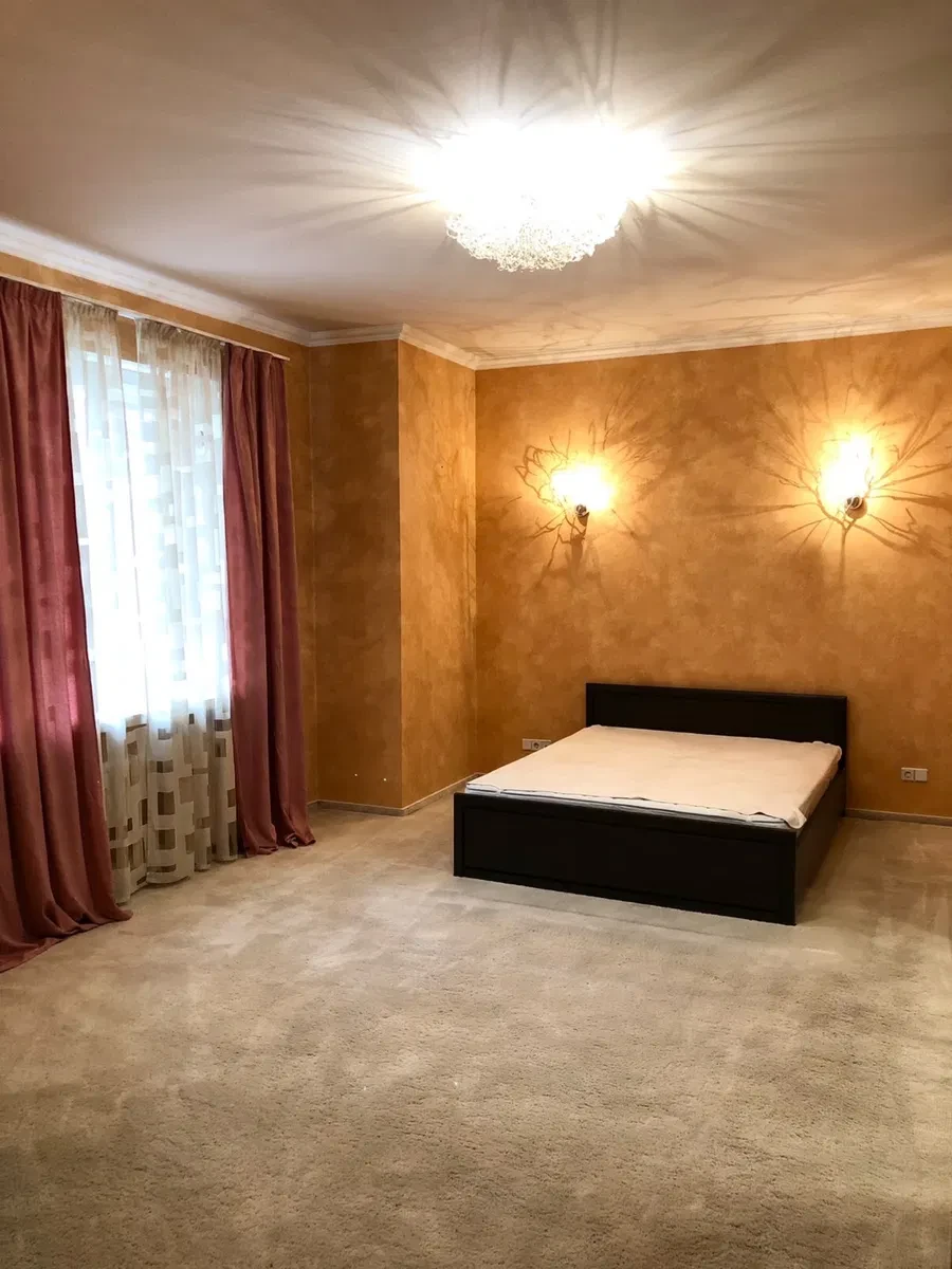 2-кімнатна квартира, Печерський: сауна, вид на Київ, паркінг, фото 3