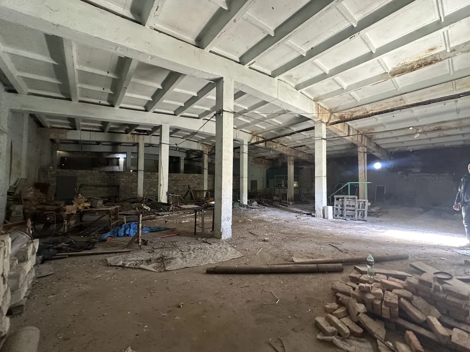 Склад, Голоби: 2200 м² готові до роботи, 80 соток, рампа, фото 2
