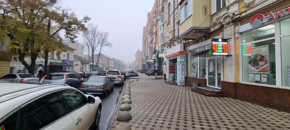 Приміщення, Полтава: фасадне, тераса, паркувальне місце - фото 4
